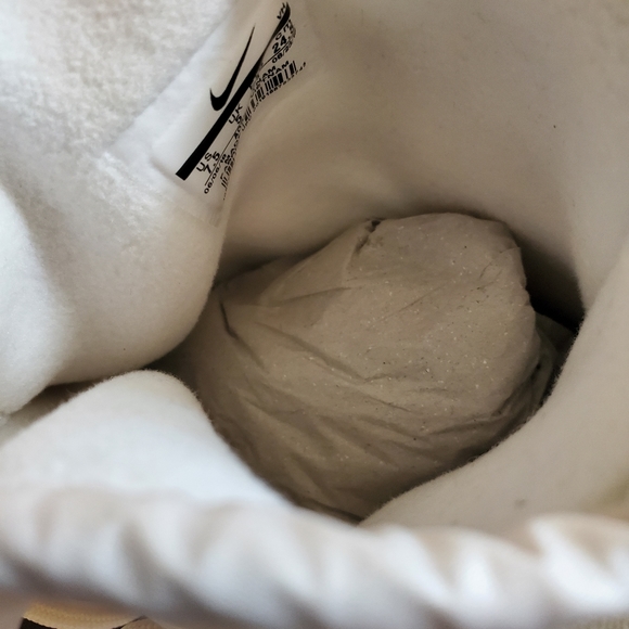 Cream nike tanjun boots - Picture 3 of 5